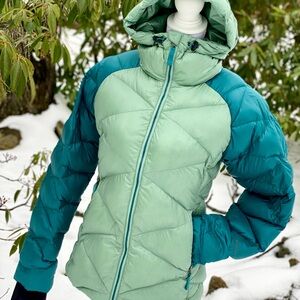 SKHOOP Klara Women's Mint and Teal Puffer Jacket.